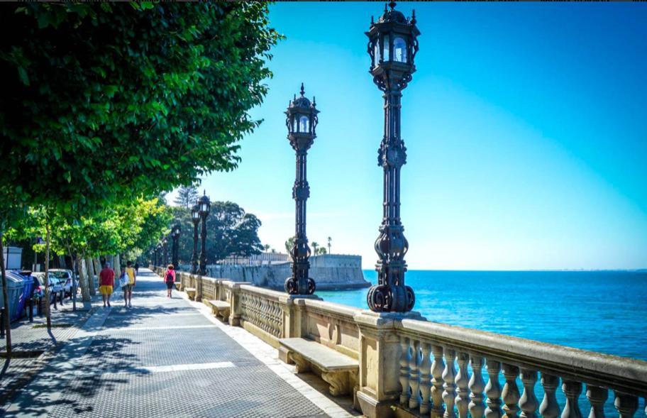 Bonito Apartamento Junto Al Gran Teatro Falla Cádiz Exteriér fotografie